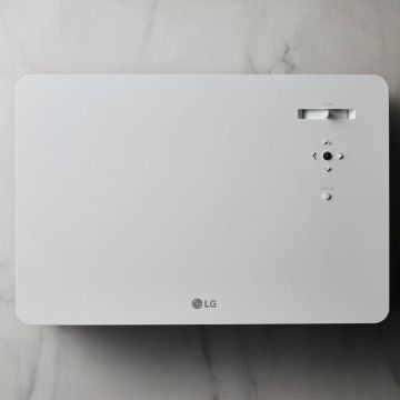 Ο LG CineBeam 4K προβολέας φέρει εντυπωσιακή ποιότητα εικόνας και άνεση