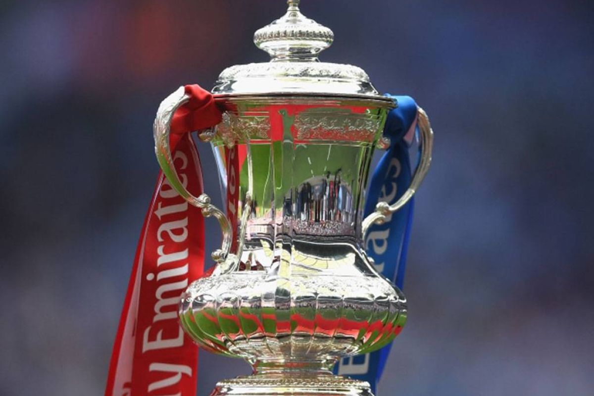 Οι… στέψεις των Κυπέλλων σε Αγγλία και Γερμανία από τη Nova