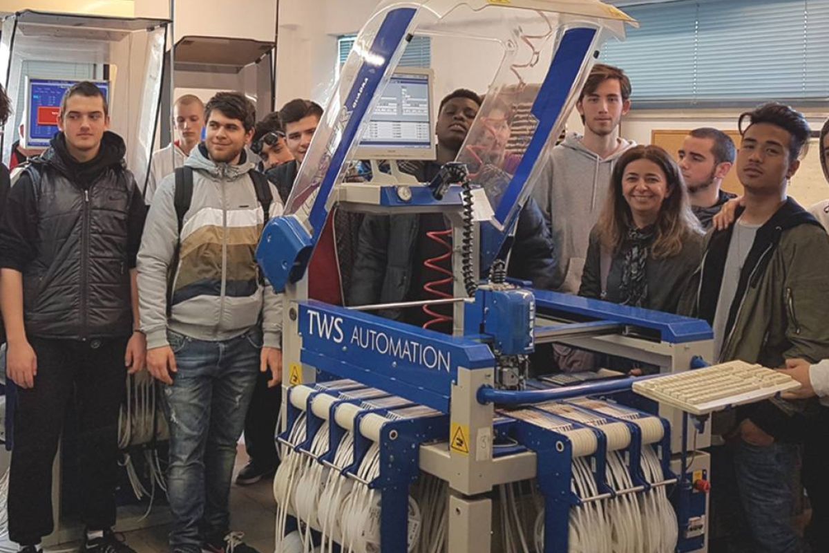 d9a46ed10ea2dba402b9d6ab6f674286 XL 8a58a067