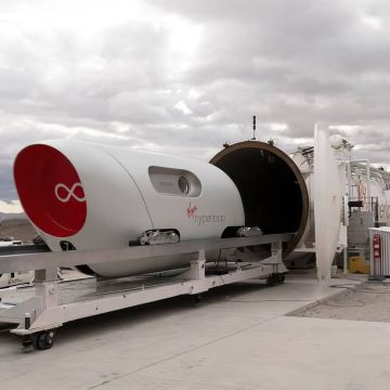 Virgin Hyperloop: Πρώτη επανδρωμένη δοκιμή για το φουτουριστικό τραίνο