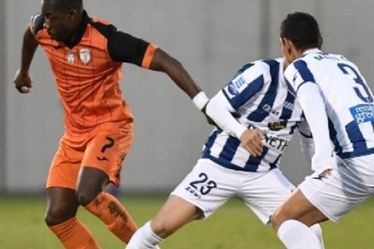 d0c44a4ca6d9374b9a422cfb3b0c3a1f XL 8db0d003