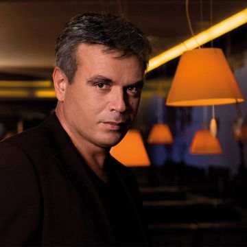 O Μανώλης Λιδάκης στο «ΛΑΜΠΑΤΕΡ»!