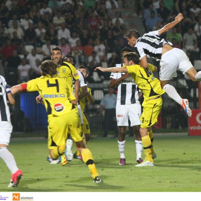 Superleague: Τα ντέρμπι αποκλειστικά και ζωντανά στη Νova