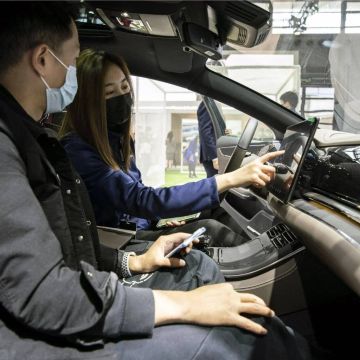 H Huawei επενδύει 1 δισεκατομμύριο δολάρια σε τεχνολογία αυτοκινήτου