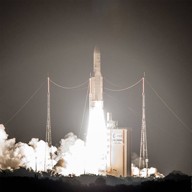 Με επιτυχία ολοκληρώθηκε η εκτόξευση των δορυφόρων Arabsat-6B και GSAT-15