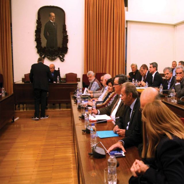 ΕΣΡ: Υπερψηφίστηκε η πρόταση Βούτση – Πρόεδρος ο Κουτρομάνος, αντιπρόεδρος ο Μορώνης