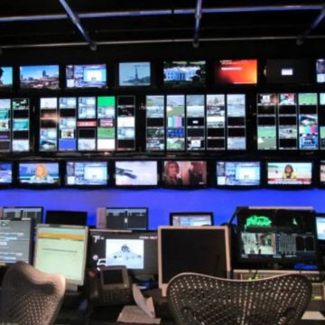 Γιατί δεν υπάρχουν πολιτικές εκπομπές στην τηλεόραση;