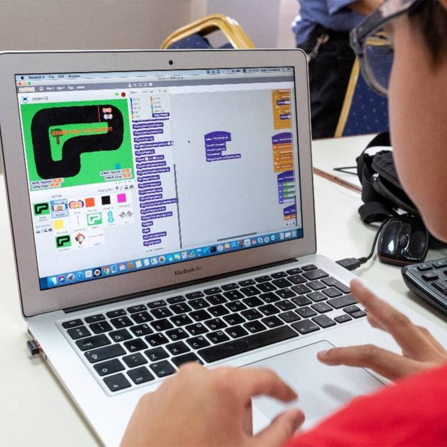 Πάνω από 300 μαθητές συμμετείχαν στο CodeAthon στο πλαίσιο της Ευρωπαϊκής Εβδομάδας Προγραμματισμού