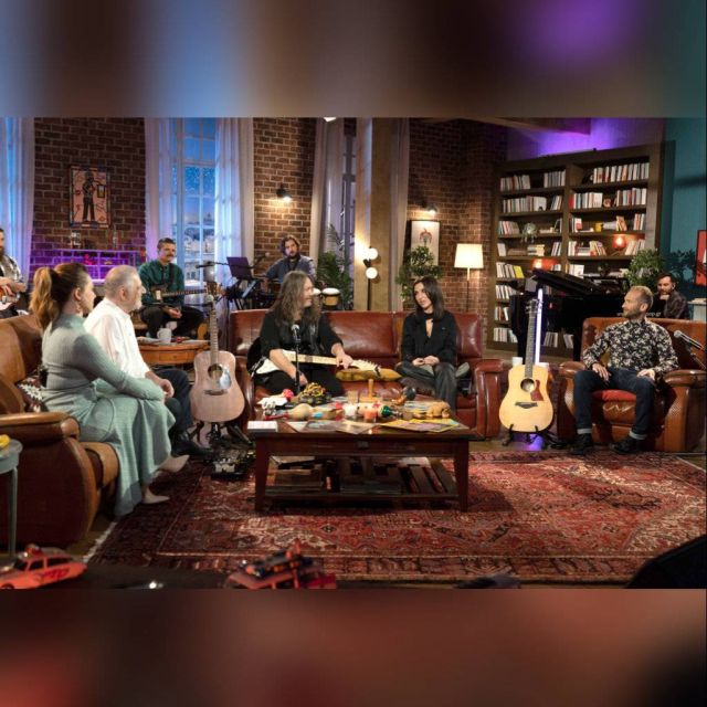 Ο Αντώνης Μιτζέλος, ο Γιώργος Καραδήμος και η Ζωή Παπαδοπούλου στο «Μουσικό κουτί» της ΕΡΤ1