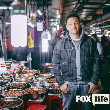 Φαγητά για όλη την οικογένεια στο νέο "Jamie’s superfood family classics"