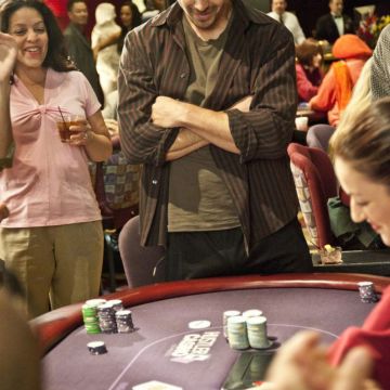 «Στοίχημα»: Πρεμιέρα τη Δευτέρα για τη νέα σειρά της ΝΕΤ