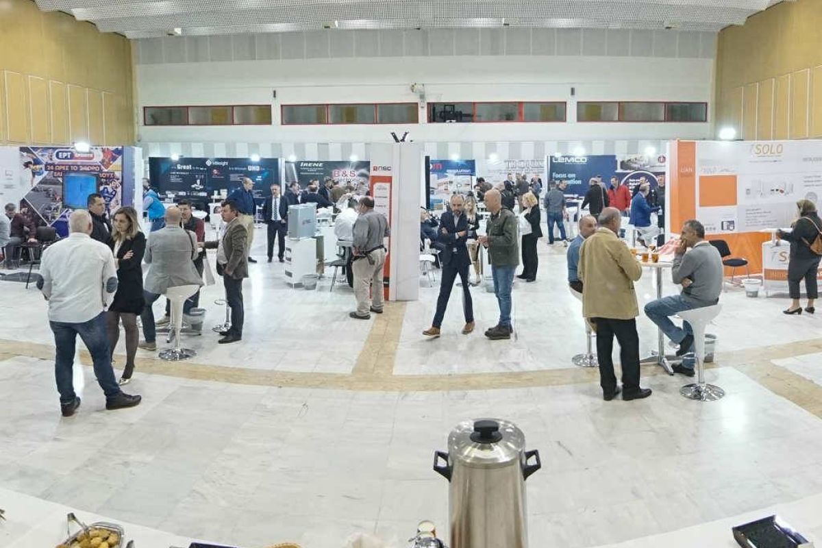 4daac6ddeb67a2a397ec8e16e072ce13 XL 98560335