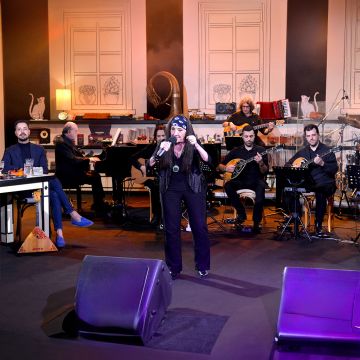 Η Αυλή των Χρωμάτων: Αφιέρωμα στη μνήμη της Γιώτας Γιάννα