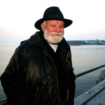 Αφιέρωμα του Αρχείου της ΕΡΤ στον Μανώλη Ρασούλη