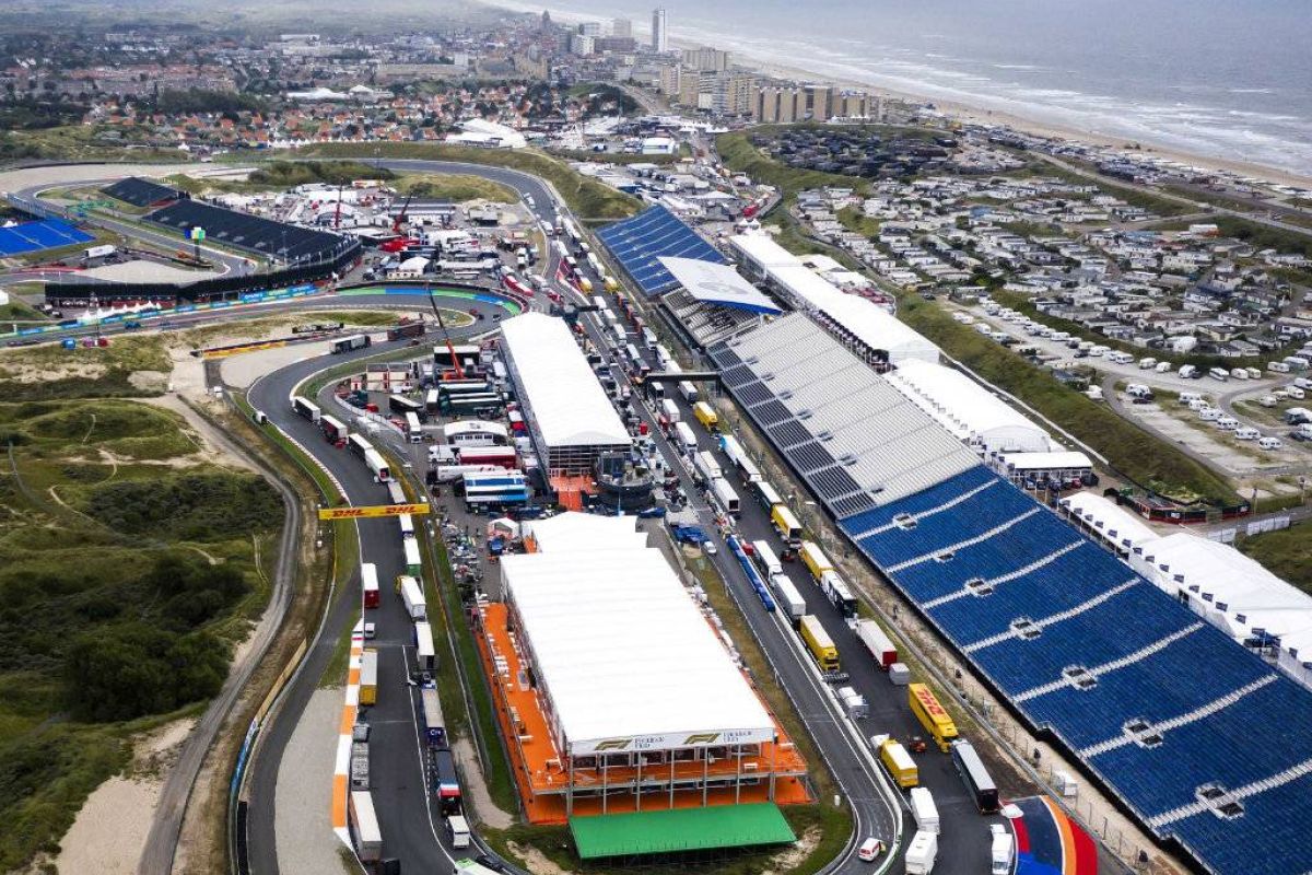 4d5a579ea9c46245a8a0fb260f3ff262 XL 9a342cbb