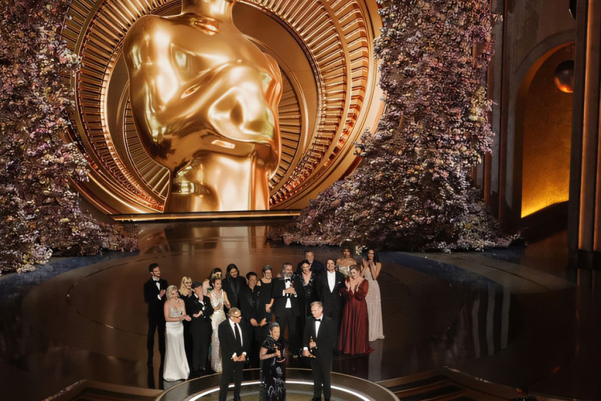 Όσκαρ Α΄ γυναικείου ρόλου στην Έμμα Στόουν για το «Poor Things» του Λάνθιμου – Καλύτερη ταινία το Oppenheimer, με 7 Όσκαρ