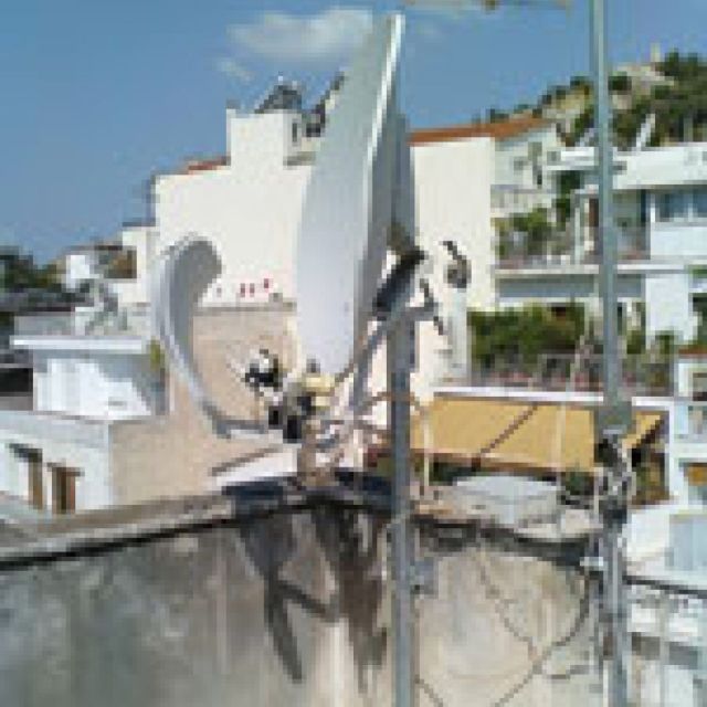 Τοποθέτηση κατόπτρου σε προβληματικό τοίχο