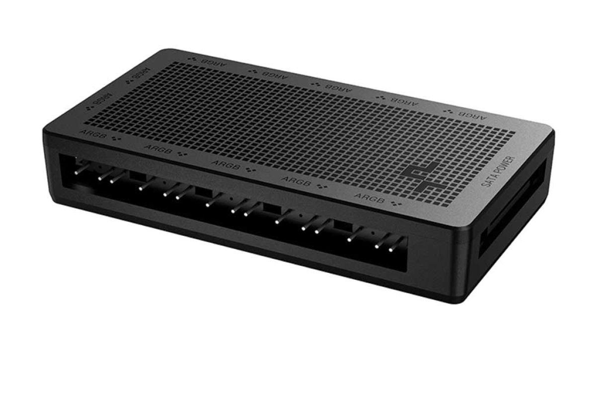 6. DEEPCOOL SC700 HUB 9b313ff5