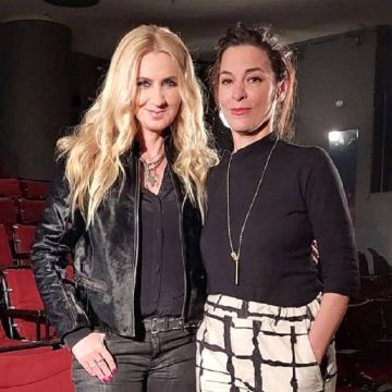 Η δημοφιλής ηθοποιός Μαρία Πρωτόπαππα στο «Art Week» της ΕΡΤ2 με τη Λένα Αρώνη