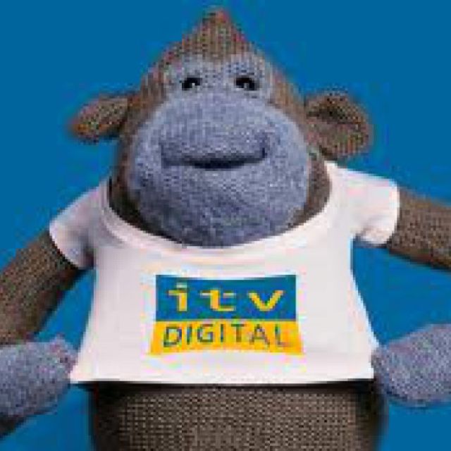 15 χρόνια κλείνει η επίγεια ψηφιακή στην Βρετανία