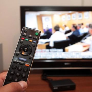 Μπήκαν έσοδα από την τηλεοπτική αγορά