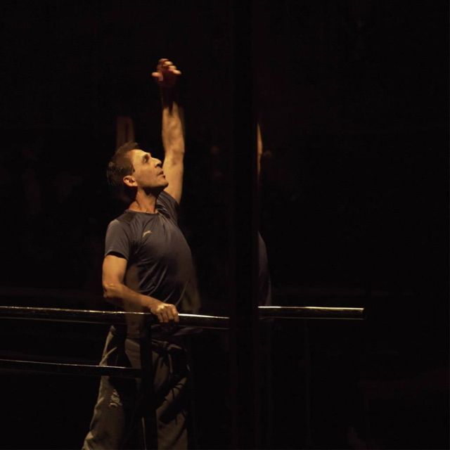 «Κυνηγώντας το όνειρο» με τον διεθνώς διακεκριμένο χορευτή Δάφνι Κόκκινο, στο COSMOTE HISTORY HD