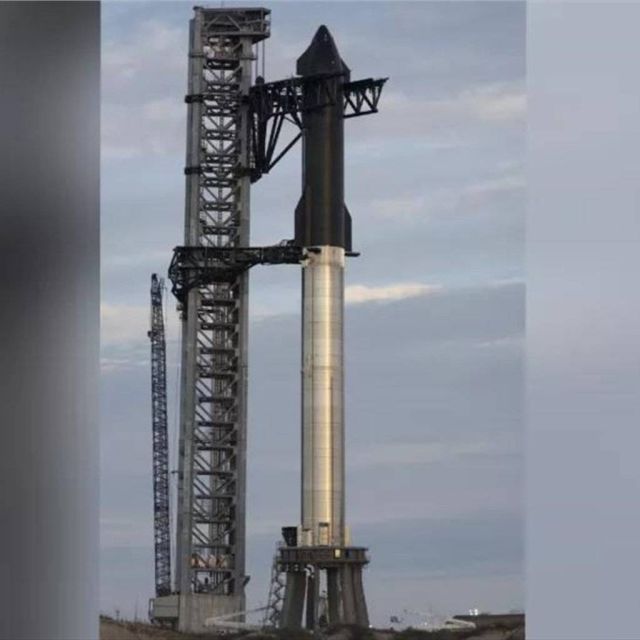 Ετοιμος να δοκιμάσει τον πύραυλο που θα στειλει ανθρώπους στον Άρη ο Ελον Μασκ