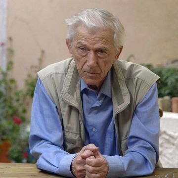 Ο συγγραφέας Θοδωρής Καλλιφατίδης, το επόμενο πρόσωπο του «Αυτοί που Τόλμησαν» στο COSMOTE HISTORY