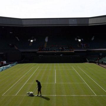 Αναβλήθηκε και το Γουίμπλεντον