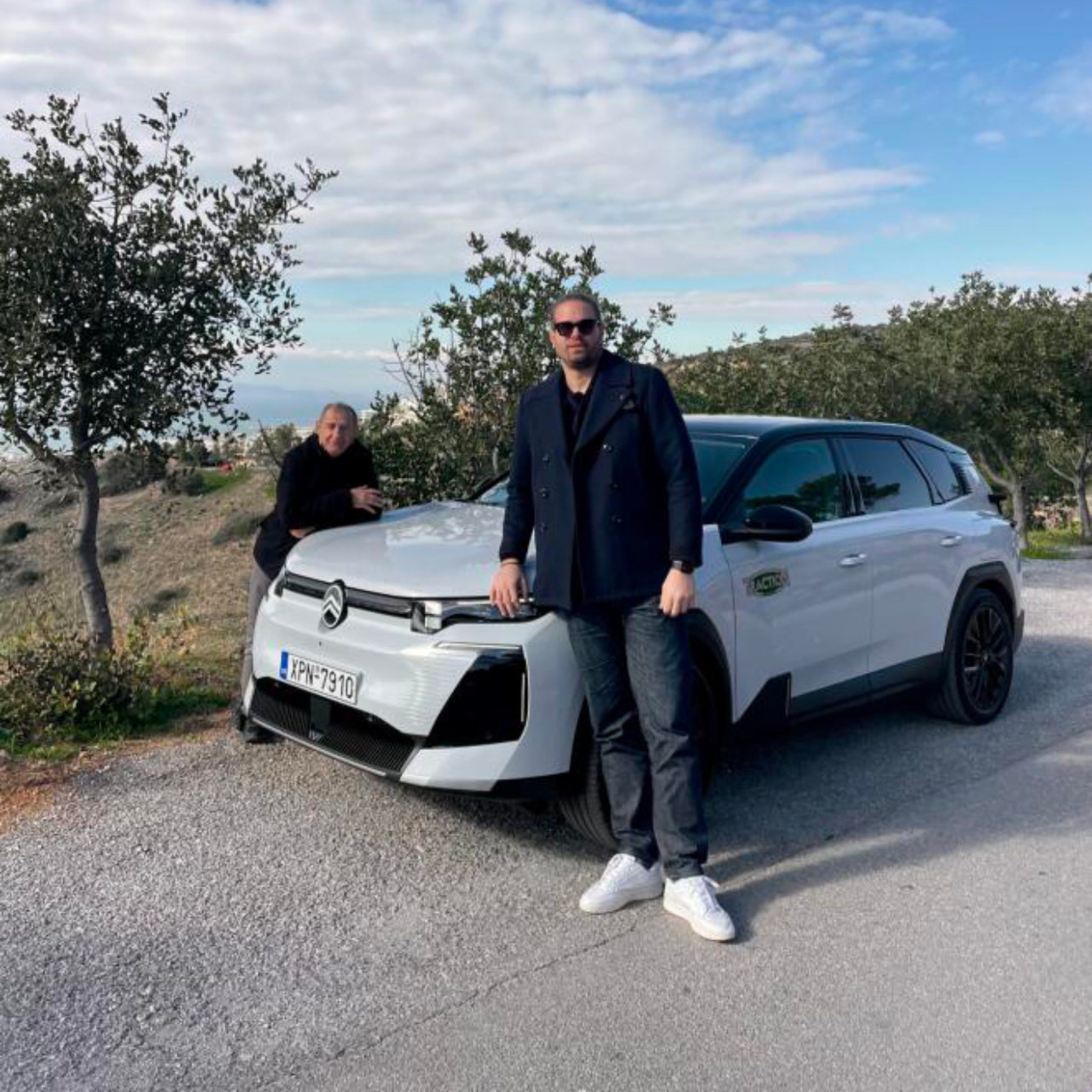 1280 square 20 9f957915