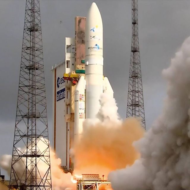 Επιτυχημένη η εκτόξευση των Thor 7 και Sicral 2