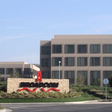 Η Broadcom ολοκληρώνει την εξαγορά της VMware