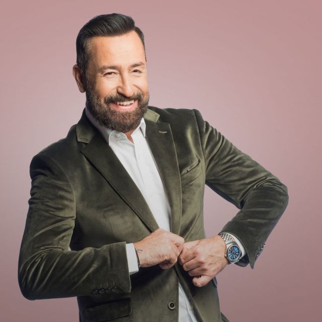 Ο Θέμης Γεωργαντάς υποδέχεται τον Δημήτρη Ουγγαρέζο και την Μπέσσυ Αργυράκη, στο πρώτο «After Dark» της νέας χρονιάς