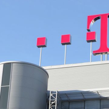 H Deutsche Telekom πληρώνει €800 εκατομμύρια για το υπόλοιπο της τσεχικής T-Mobile