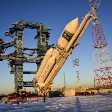 Συνεχίζεται από τη Ρωσία η ανάπτυξη του διαστημικού πυραύλου μεταφοράς μεγάλων φορτίων Angara-A5