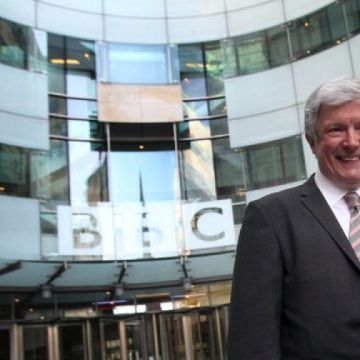 «Σπαταλήσαμε 100 εκατομμύρια λίρες», λέει ο γενικός διευθυντής του BBC