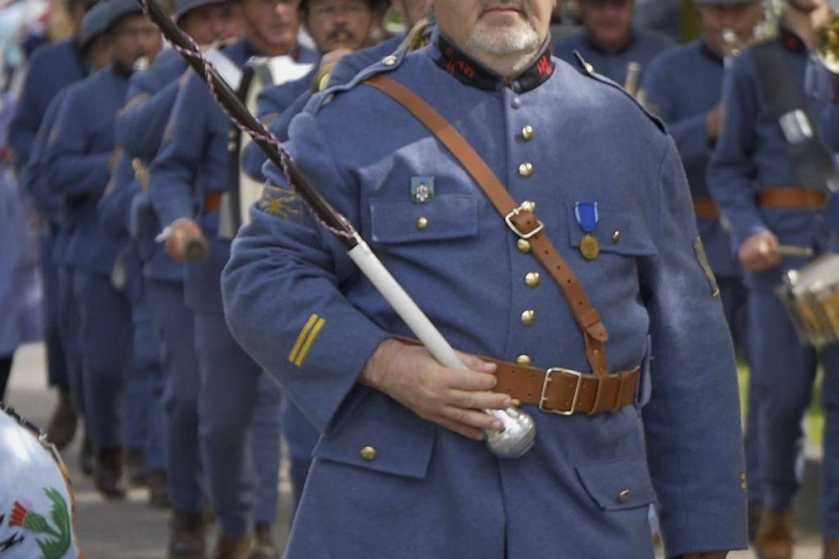 24b7378345c47fb118ed475ead90ff70 XL a4cdb5b6