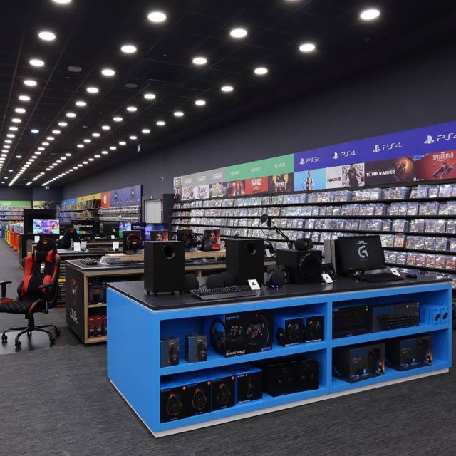 Ένα ξεχωριστό κατάστημα Public στο Nicosia Mall !