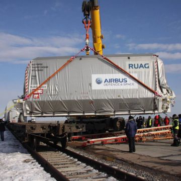 Έφτασε στο Μπαϊκονούρ ο δορυφόρος Express-AM7