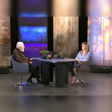 Ο Γιώργος Μιχαλακόπουλος «Προσωπικά» με την Έλενα Κατρίτση