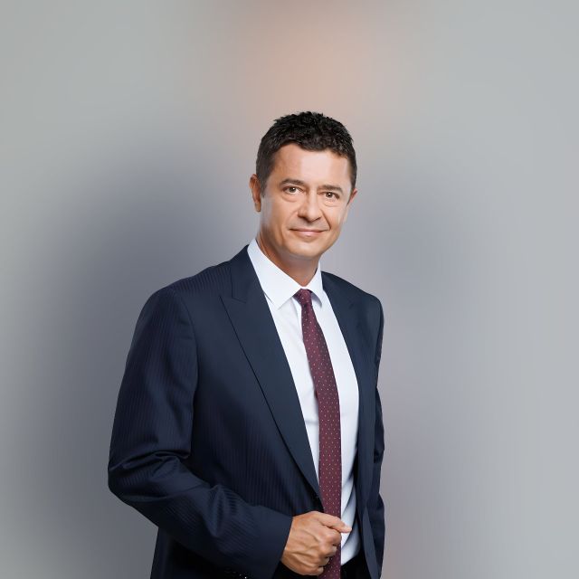 Ο Αντώνης Σρόιτερ συνεχίζει στον Alpha