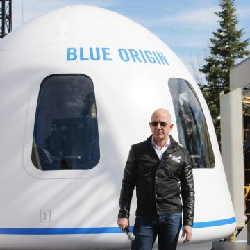 Επιμένει ο Τζεφ Μπέζος στην κατασκευή δικής του σεληνακάτου για το πρόγραμμα Artemis