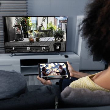 Η TRIAX λανσάρει λύση casting για ξενοδοχεία