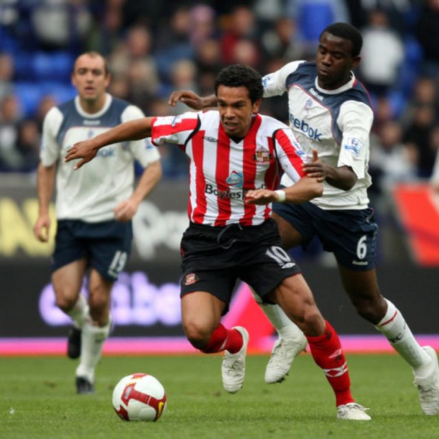 Ελεύθερες η μέσω emu ποδοσφαιρικές μεταδόσεις