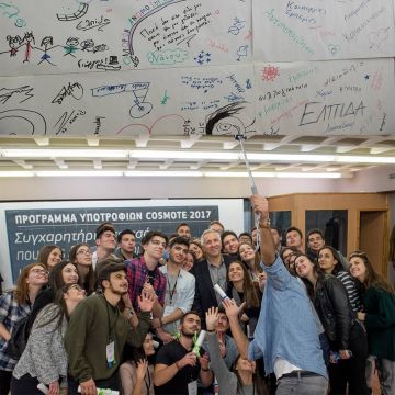 Πρόγραμμα Υποτροφιών COSMOTE: 620.000 ευρώ σε 41 φοιτητές που δίνουν μαθήματα ζωής