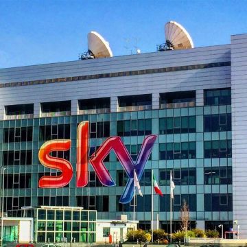 Άυξηση 10% σημείωσαν τα έσοδα της Sky Italia