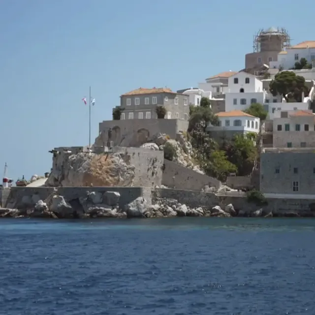 Όπου Υπάρχει Ελλάδα: Ρεπορτάζ από Σαλαμίνα και Ύδρα