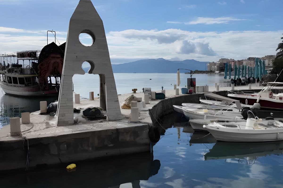 1280 square 80 b086aa63