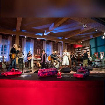 Το «Μουσικό κουτί» της Ευτυχίας Παπαγιαννοπούλου με τους Φωτεινή Βελεσιώτου, Γιάννη Παπαγεωργίου, Αλέξανδρο Κτιστάκη, Αλέξη Πολυζωγόπουλο