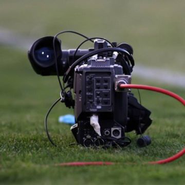 Αλλάζει το τηλεοπτικό τοπίο στη Σούπερ Λίγκα – Προς ΕΡΤ ο ΠΑΟΚ, στο παιχνίδι και η Cosmote TV